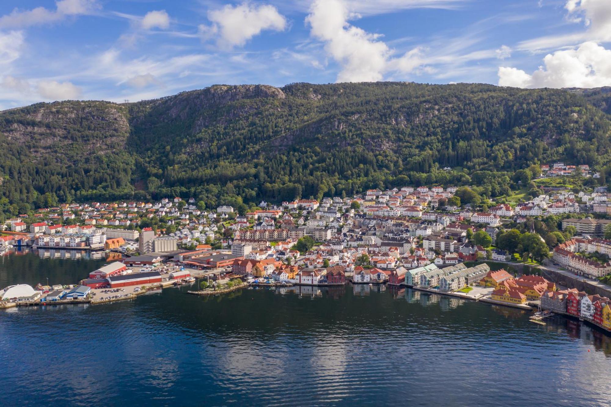 Central Seafront Apartments With Parking And Self Check-In! Bergen Exteriör bild